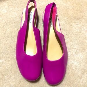 Never worn fuchsia shoes. Sz 8.5W